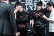 NG娱乐-Rookie在FPX比赛中绝杀，出色防守引发热议！的简单介绍
