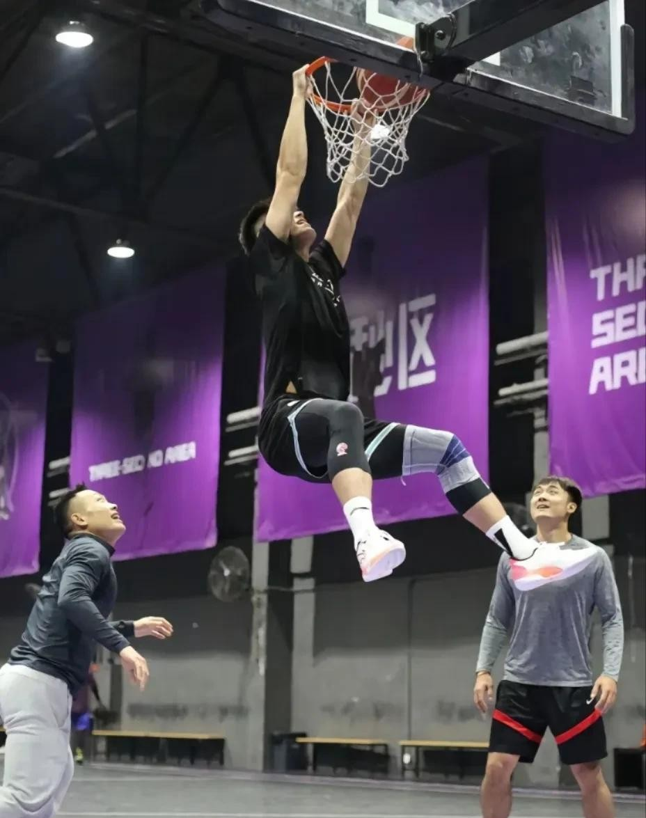 转会期体能课后,托特纳姆远射贴柱备战CBA常规赛,震撼外界,高层口径保持一致 转会期体能课后,托特纳姆远射贴柱备战CBA常规赛,震撼外界,高层口径保持一致