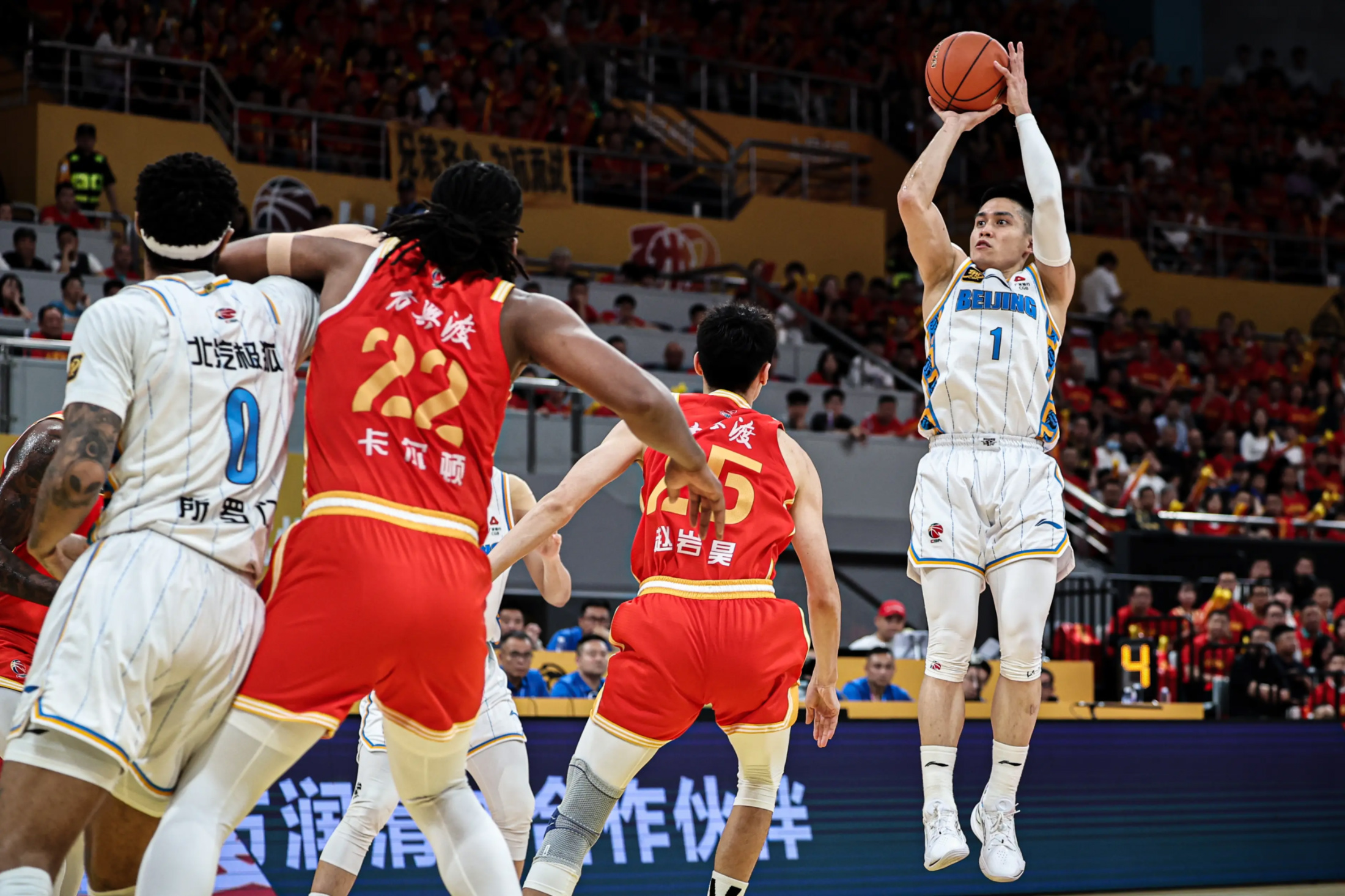 社区盾今夜走向成谜，广厦男篮主帅复盘，赛场秩序良好，高层口径保持一致(论坛沉迷养我红甘泉)