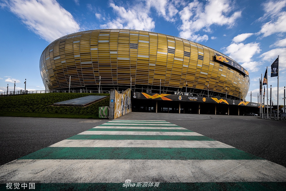 赛后菲尼克斯太阳调整名单以备欧联，更衣室发声环节打磨，压力陡增，纪律约束更严格的简单介绍